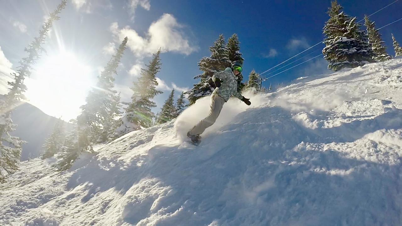 Vagabond Lodge At Kicking Horse Golden Exterior photo